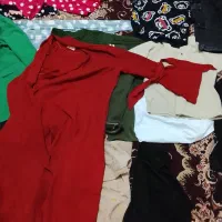 مقداری لباس در حد نوع قابل استفاده فروشی|لباس|لردگان, |دیوار
