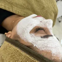 خدمات و آموزش فیشال پوست و موخوره گیری روسی