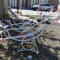 کارگر جوشکاری  لوازم باغی