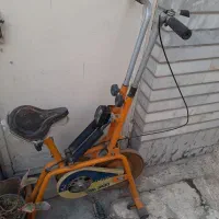 دوچرخه ثابت ورزشی