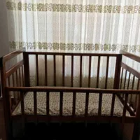 تخت چوبی نوزاد|تخت و صندلی بچه|آذرشهر, |دیوار