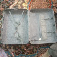 چمدان کیف مسافرتی کوچک و بزرگ|کیف، کفش، کمربند|اصفهان, رکن الدوله غربی|دیوار