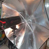 دوشاخه فلاش300 ژول همراه با ساف باکس چتر و پایه