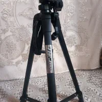 سه پایه دوربین عکاسی