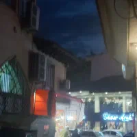 کار در کافه