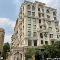 ۲۲۰ متری آپارتمان در سلمان فارسی