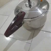 زودپز استیل SAB اصل تک دسته در حد نو