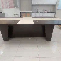میز کنفرانس