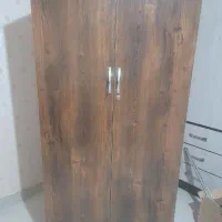 کمد لباس ایستاده