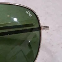 عینک شیشه سنگ