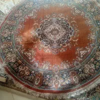 یک عدد فرش بقطر170سا نتیمتر