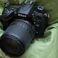 فروش دوربین عکاسی d7200 بسیار تمیر