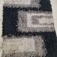 فرش کوچک مشکی