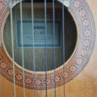 گیتار یاماهاc40|گیتار، بیس، امپلیفایر|قم, بکایی|دیوار