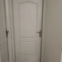 درب اتاق در حد نو