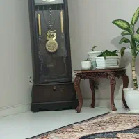 ساعت ایستاده تر تمیز