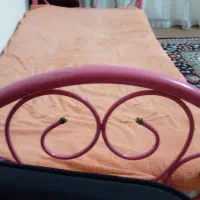 تخت خواب یک نفره