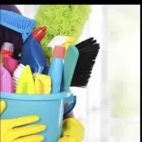 ب یک خانم جهت نظافت و آشپزی و پرستاری
