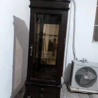 ویترین هالوژن دار|بوفه، ویترین، کنسول|رشت, کوی جام جم|دیوار
