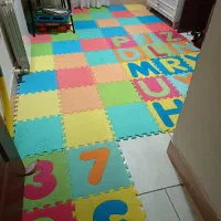 کف پوش تاتامی مدل ساده و حروف لاتین