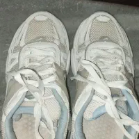 کفش سایز ۴۰