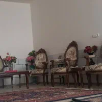 مبل ۵نفره به همراه میز وسط و۲عسلی  تمیزوسالم