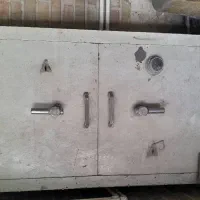 دربِ گاو صندوق قدیمی رمز دار