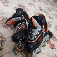 اسکیت سایز بزرگ،نو فقط چهار بار استفاده شده