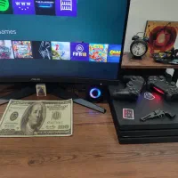 کنسول PS4 Pro و مانیتور 27 اینچ خمیده