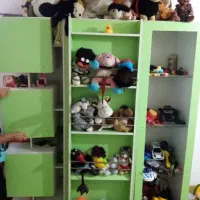 کمد و فرش اتاق بچه