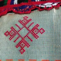 دوچگر توروک|لباس|سراوان, |دیوار