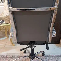 صندلی گردان|صندلی و نیمکت|تهران, آهنگران (سراسیاب دولاب)|دیوار