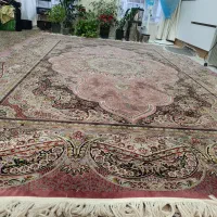 فرش ماشینی رنگ صورتی اناری 3600 شانه و 1200تراکم|فرش|تهران, طیب|دیوار