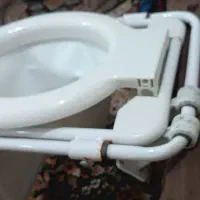 توالت فرنگی در حد نو