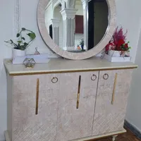 واقعا یک ماه استفاده شده جای چسب وبا الکل پاک میشه|بوفه، ویترین، کنسول|الوند, |دیوار