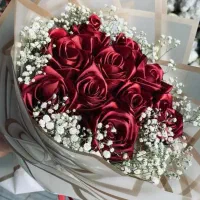 گل ۱۲شاخه همراه با ژیپسوفیلیا