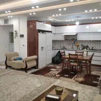 به یک همکار نصاب کابینت و کمد دیواری نیازمندم