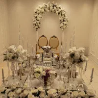 منشی سالن عقد