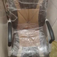 صندلی چرخدار طبی. جا دار با روکش چرم و جنس عالی