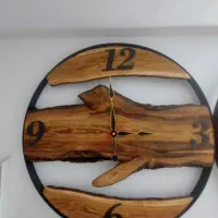 ساعت دیواری چوبی