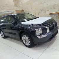 میتسوبیشی M.LINE 2025