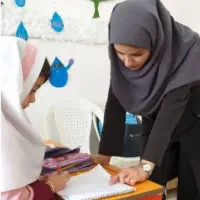 استخدام معلم و کادر آموزشی
