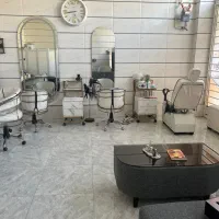 دوعدمیزناخن صندلی اصلاح دوعددآینه و..