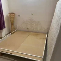 تخت خواب وتشک دونفره