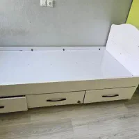 تخت خواب نوجوان