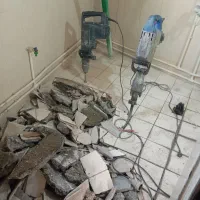 چاه کنی و تخریب ساختمان