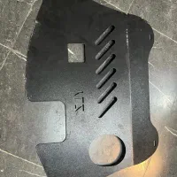 سینی زیر موتور و جلو پایی برلیانس۳۲۰