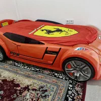 تخت ماشینی با پرده و رو تختی فراری