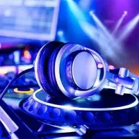 اجرای موزیک دیجی و اجرای زنده با من در تماس باش