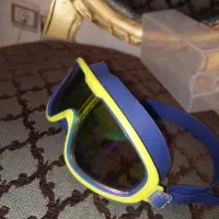 دو مدل عینک شنا